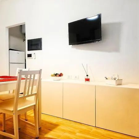 A Pirri, Via E. Toti. Cagliari. Rosas Rooms. *