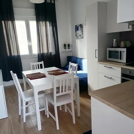 A Pirri, Via E. Toti. Cagliari. Rosas Rooms. *